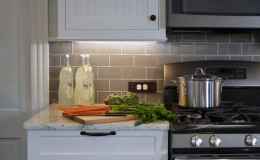 Eastport kitchen stove backsplash