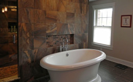 Master bath tub